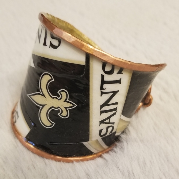 New Orleans Saints Arm Cuff - Picture 3 of 6